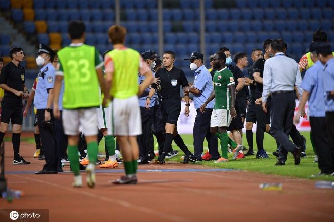 国产中文制服丝袜另类